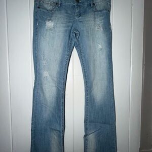 Premiere by Rue21 Light Wash Denim Size 7/8 High Rise Casual
